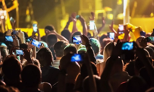 Take Pictures Of People